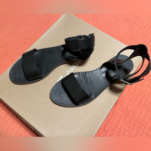 Madewell Boardwalk black Sandals.  Size 7, 6.5 *see description.  Worn once? - Picture 4 of 7